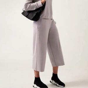 Athleta Seasoft Wide Crop Pant Tinsel Purple XS